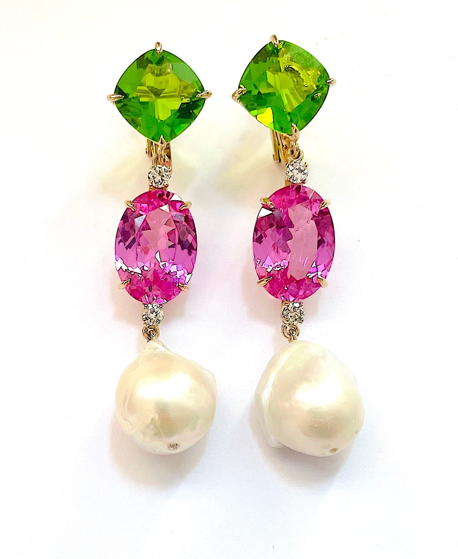 Elegant Gold Creole Earring by David Webb
