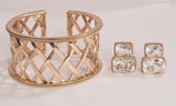 18kt Yellow Gold Two Stone Cushion Cut Earring with Rope Twist Border